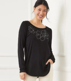 Long Sleeve Embellished Shirttail Top -Karen Kane Store 4FB2F3A2 8FC5 4413 88A2 1536D5F76B24