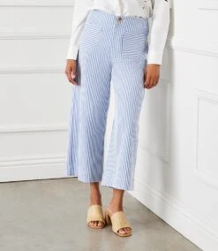 Stripe Cropped Pants -Karen Kane Store C928223E 39C6 4D40 9A6C 0054BE23363B
